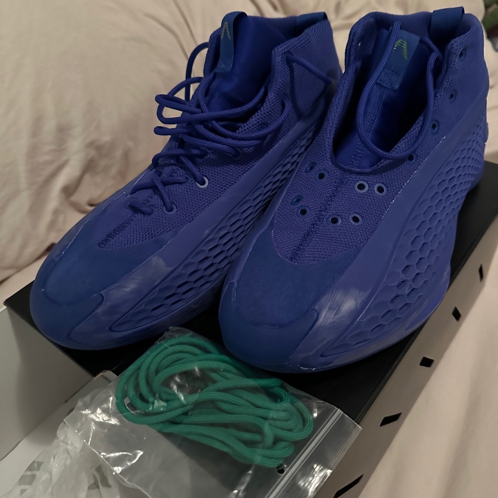 Ae1 all blue sz11 $100 firm